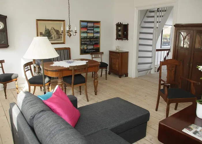 Apartment 4